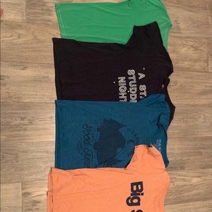 BUNDLE OF TSHIRTS